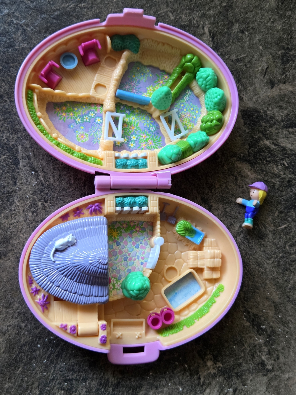 Vintage Bluebird Polly Pocket Shetland Pony Stable